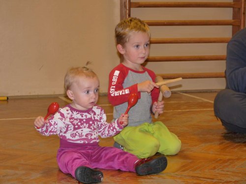 Hravé cvičení pro děti a rodiče - 7.11.2013